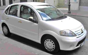 Fusibles et relais Citroën C2. Schéma de fusibles Citroën C2.