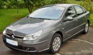 Fusibles et relais Citroën C5. Schéma de fusibles Citroën C5.